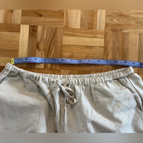 NWT Francesca’s Beige Linen Blend Shorts with Black Trim - Picture 6 of 8